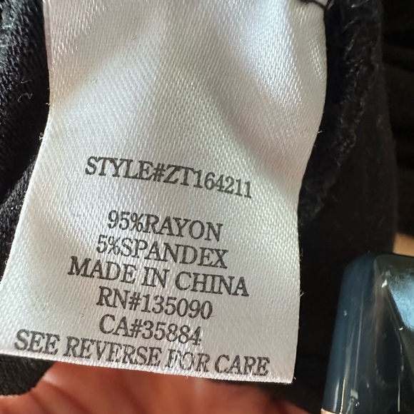 Z Supply black vneck tshirt size S - Picture 3 of 4